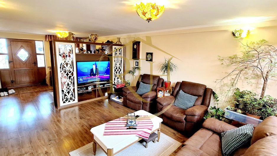 Casa deosebita, 4 camere, curte amenajata, Giroc pe str Apicultorilor - Poză 5