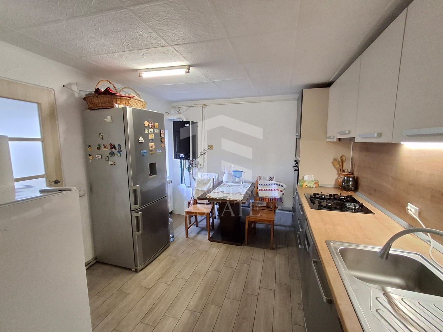 Casa de vanzare 3 camere Zona  Timpuri Noi - Poză 8