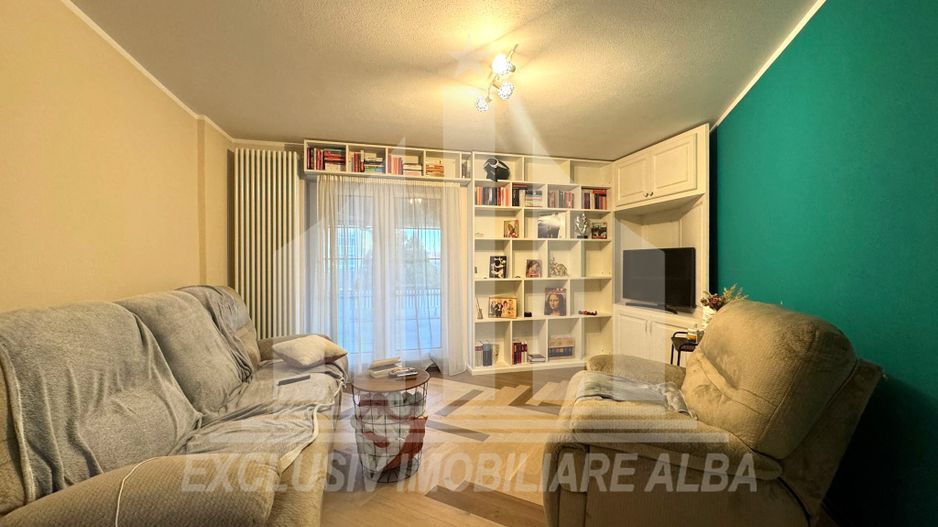Apartament 3 camere decomandate | 80 mp | Etaj 1 | Renovat | Ampoi 3 - Poză 1