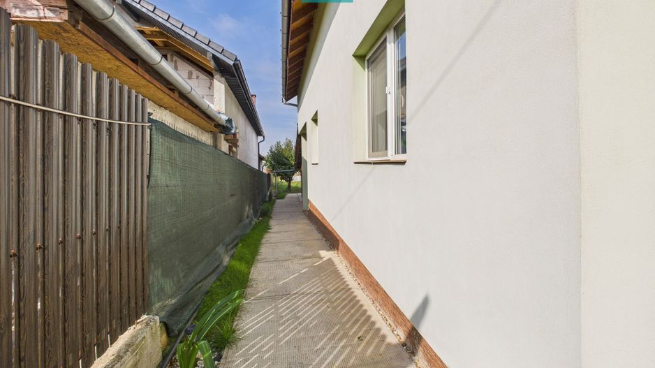 Casă cu 3 camere și teren generos, Pâncota - Poză 11