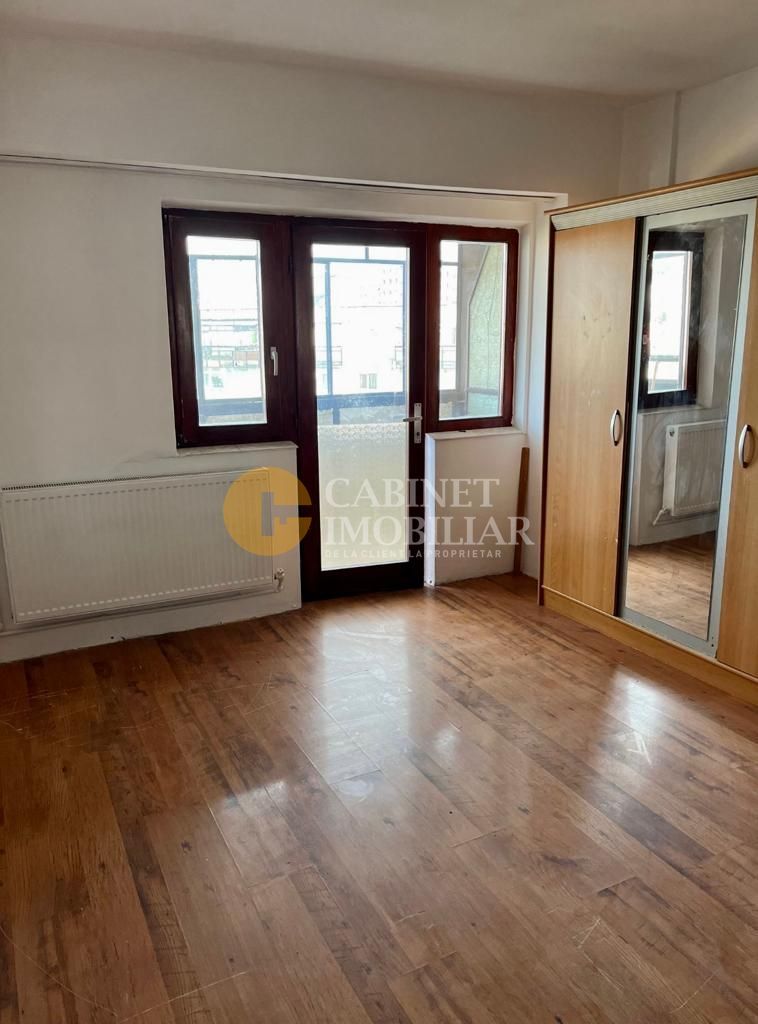 Apartament cu 3 camere semidecomandat zona Dacia - Poză 1