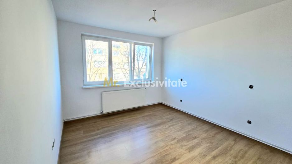 De vânzare Apartament 2 camere Luceafărul Satu Mare - Poză 5
