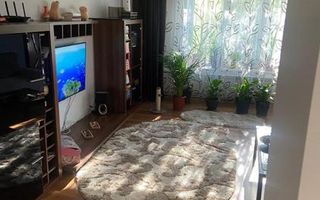 Apartament modernizat de 3 camere - locatie ultra-centrala - Poză 2