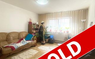 SOLD / VANDUT Apartament 3 camere de vanzare CET - Poză 1