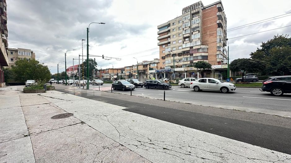 Spatiu comercial 80mp, cu vad excelent - str. 13 Decembrie - Poză 11