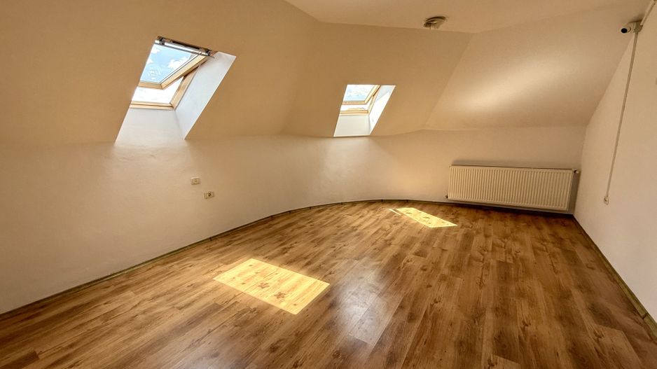 IMOBIL CU MULTIPLE DESTINATII - Poză 18