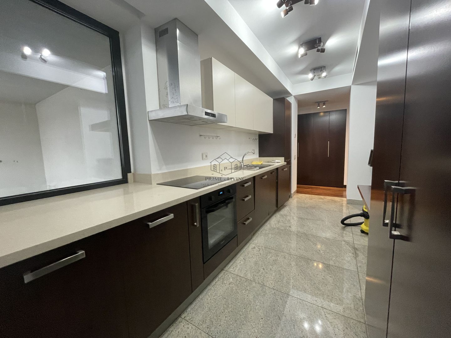 APARTAMENT SUPERB LA VANZARE SI INCHIRIERE PE STRADA RAHMANINOV - Poză 2