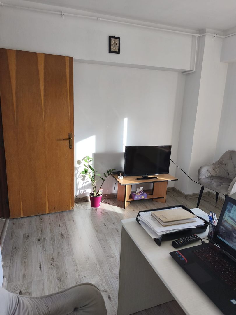 APARTAMENT LUMINOS METROU PIATA MUNCII - Poză 13