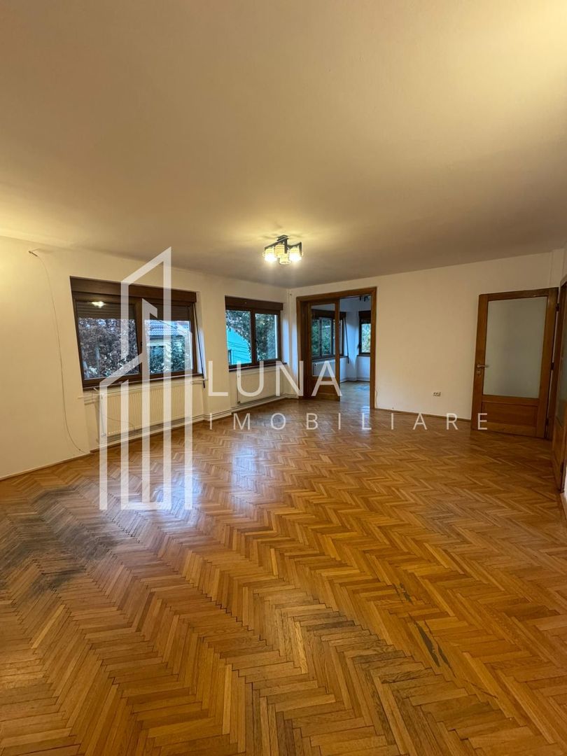 Casă individuală cu priveliște spectaculoasă – Ultra central Brașov - Poză 8