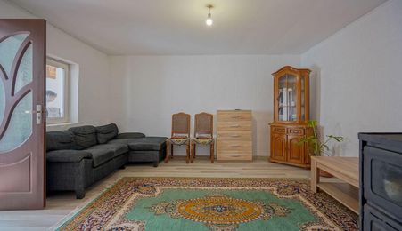 Casă bătrânească cu 3 camere la vânzare - Sânpetru