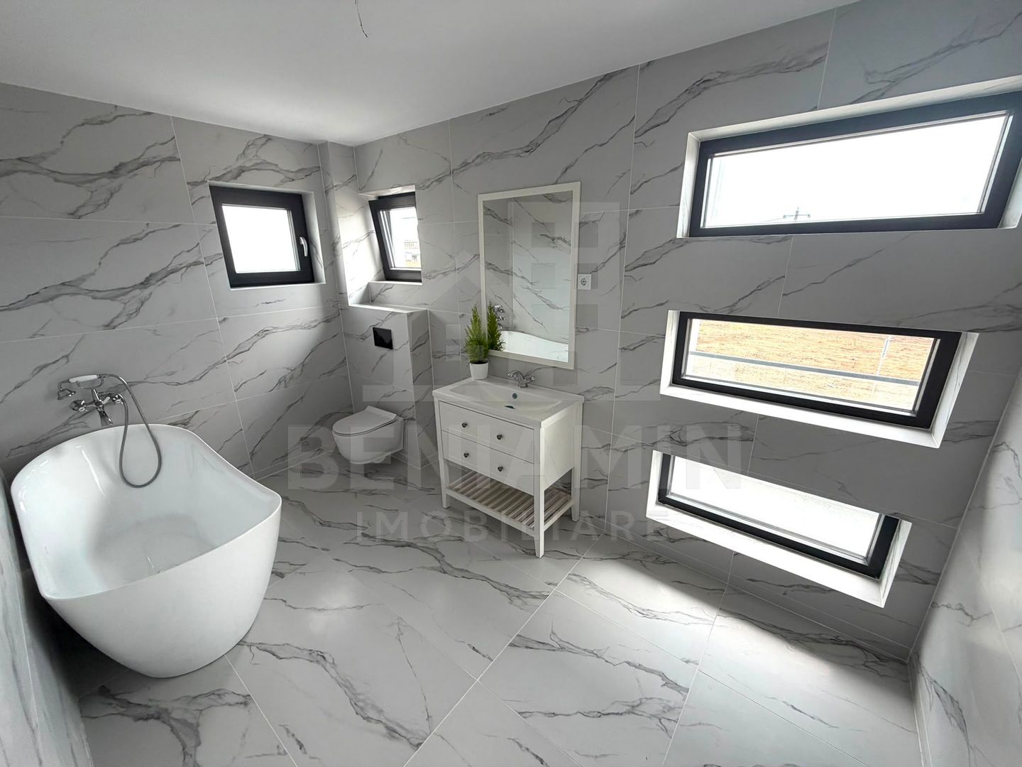 Casa moderna - 4 dormitoare - 2026 - toate utilitatile - Ford - Poză 10
