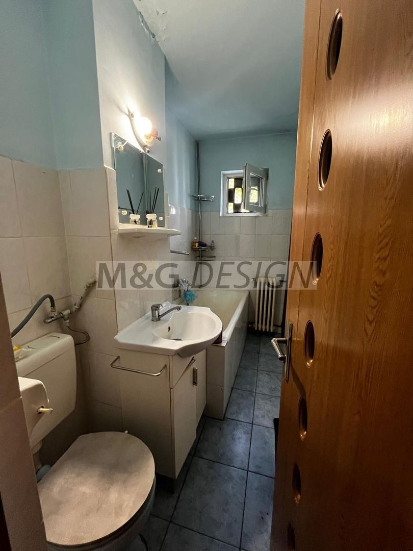Apartament cu 3 camere Dacia - Poză 2