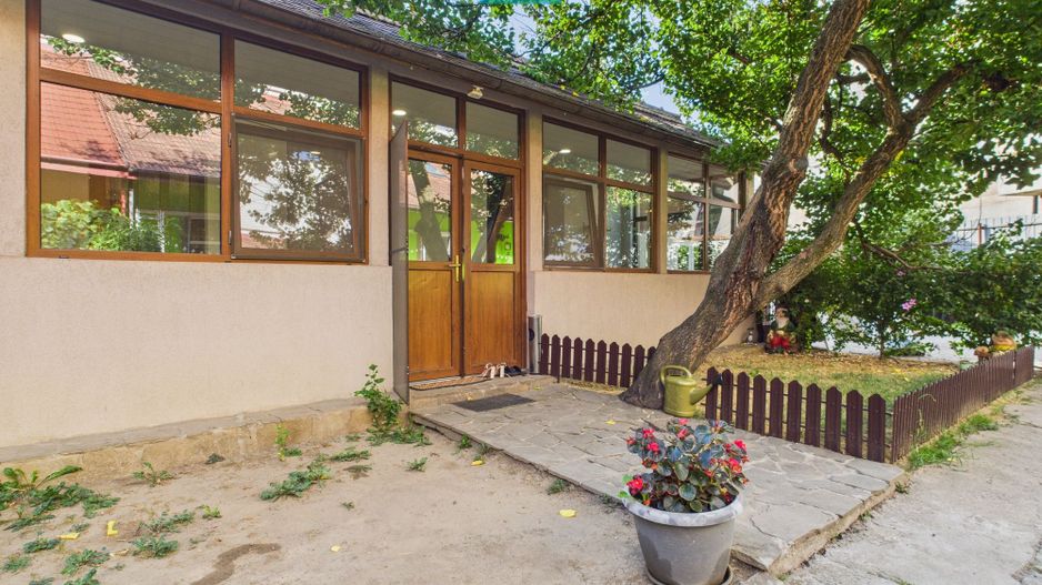 Apartament 3 camere  la curte  - Odobescu - Poză 33