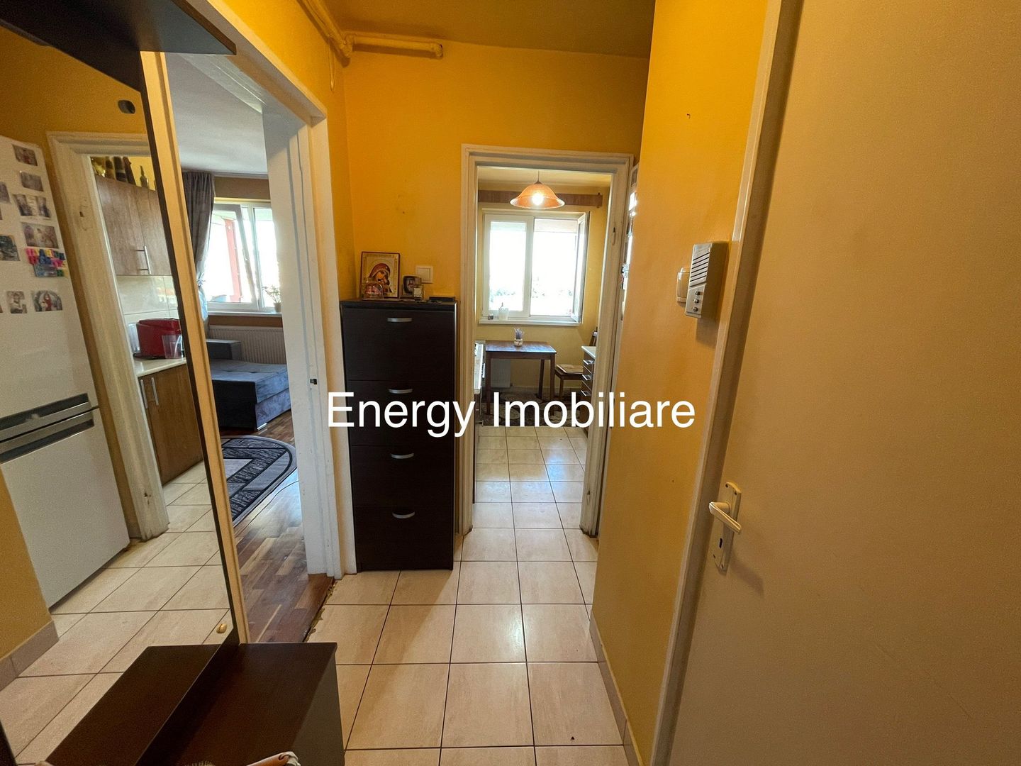 Apartament cu 2 camere,zona Libertății - Poză 3