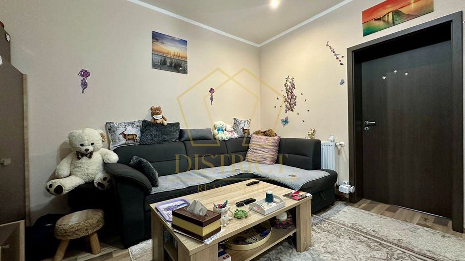 Apartament cu 3 camere mobilat si utilat la parter in Giroc la asfalt. - Poză 7