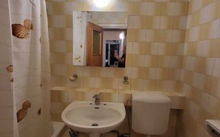 Apartament renovat 3 camere 2 bai 85 mp utili in zona Centrala - Poză 2