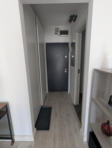 Garsonieră de închiriat, renovată în 2025, mobilată și utilată. - Poză 3