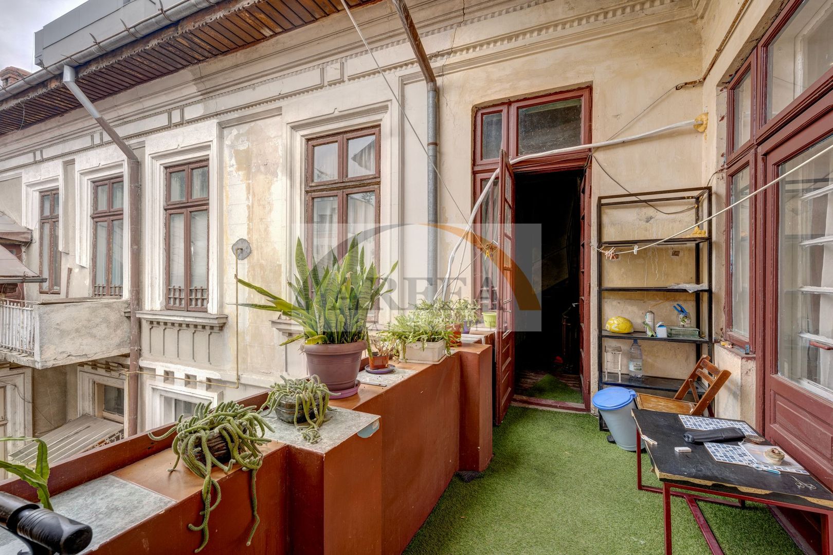 Proprietate in vila, etaj, partial renovat - Pasajul Unirii - 154 mp - Poză 24