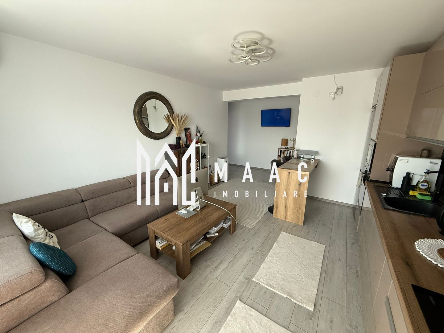 Apartament 2 camere de vânzare | Șelimbăr | pod | 2 parcări - Poză 1