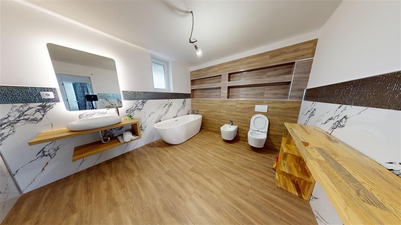 Casa tip duplex  Bavaria Stadt - curte proprie, incalzire pardoseala - Poză 4