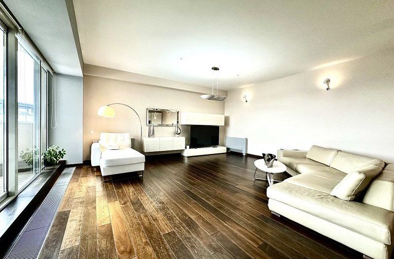 Suprafață generoasă, într-un imobil exclusivist, zona Bălcescu - Poză 3