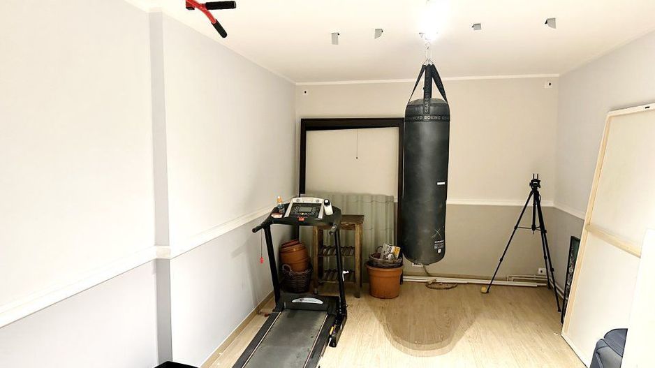 Casă deosebită pe 4 niveluri, renovată, lângă Parcul Tineretului şi metrou. - Poză 9