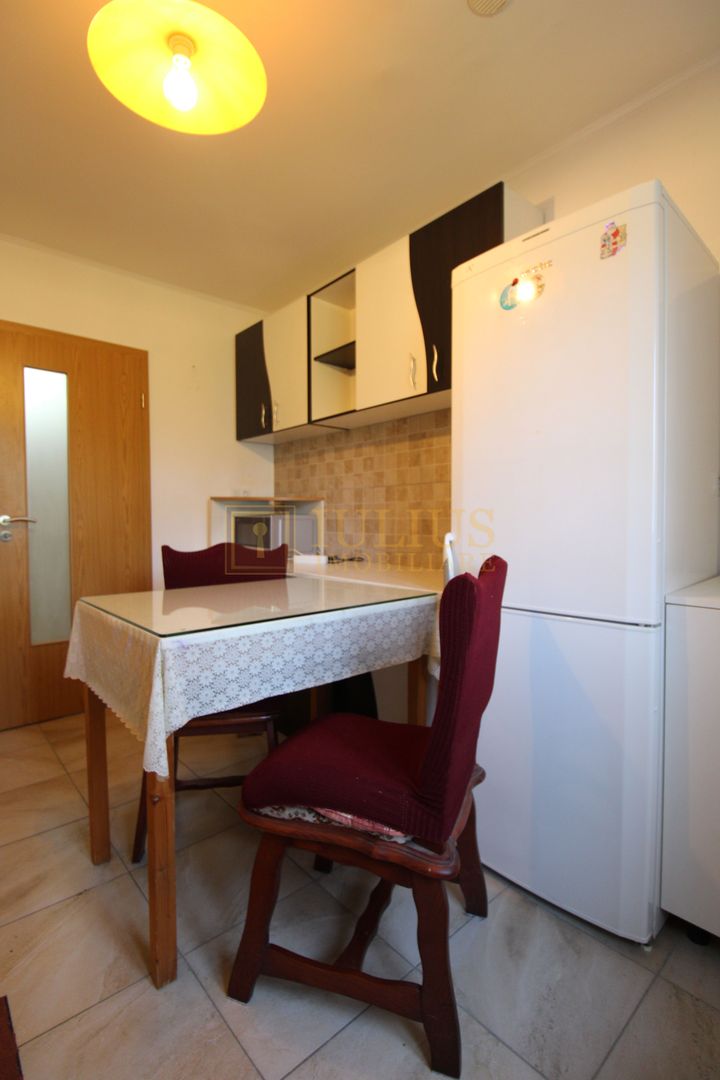 Zona Aradului, 3 camere + 2 bai, centrala proprie. - Poză 3