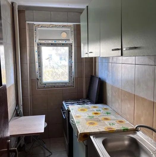 Decomandat 2 Camere Straja/Piata Resita - Poză 4