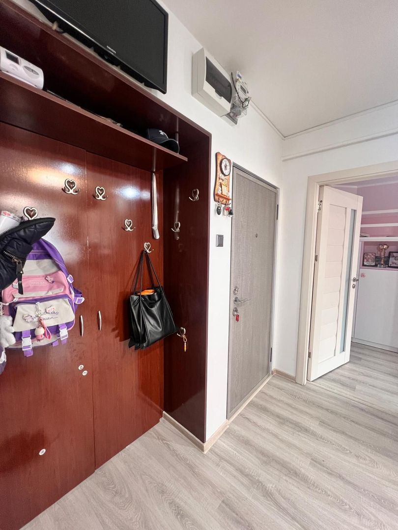 Apartament 3 camere, 62 mp, zona Scoala nr. 11 - fostul Complex Continental - Poză 6