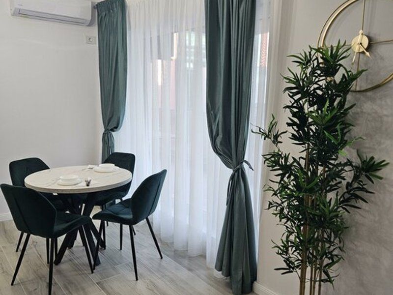 Apart 2 cam cu terasa 12 mp si loc de pacare AMBIANCE RESIDENCE - Poză 6