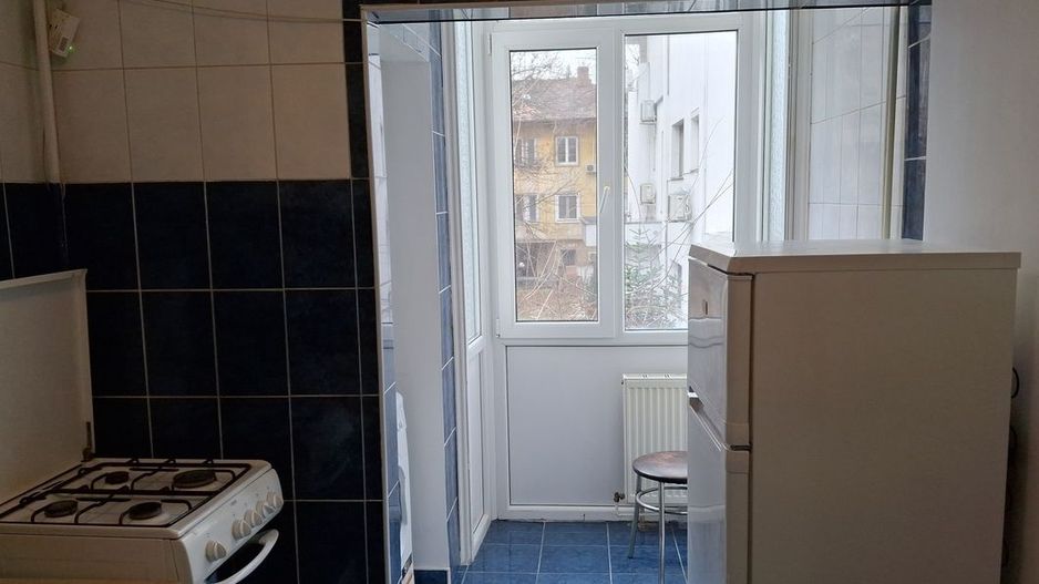 Închiriez apartament 2 camere renovat Primăverii Str Jean Monnet - Poză 5