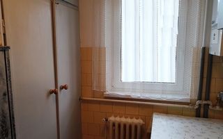 Apartament cu potențial, 3 camere, aproape de Big. - Poză 2