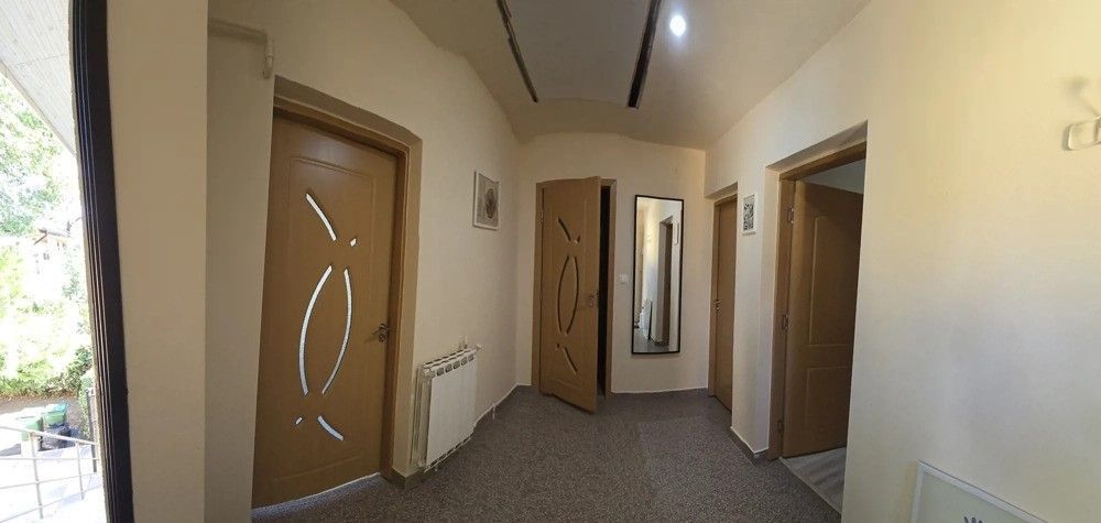 Vila cu 3 camere, zona Baba Novac - Poză 5