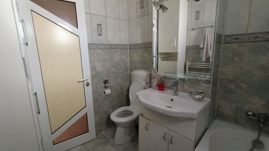 Apartament 4 camere, Micro 18 - Poză 7