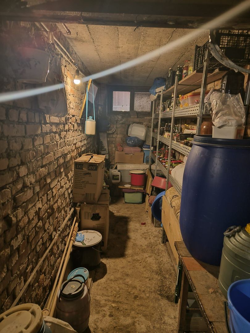 Casa singur in curte zona Astra - Poză 21