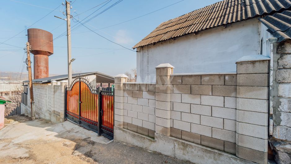 Casă în Vatra - strada centrală Linella - Poză 23