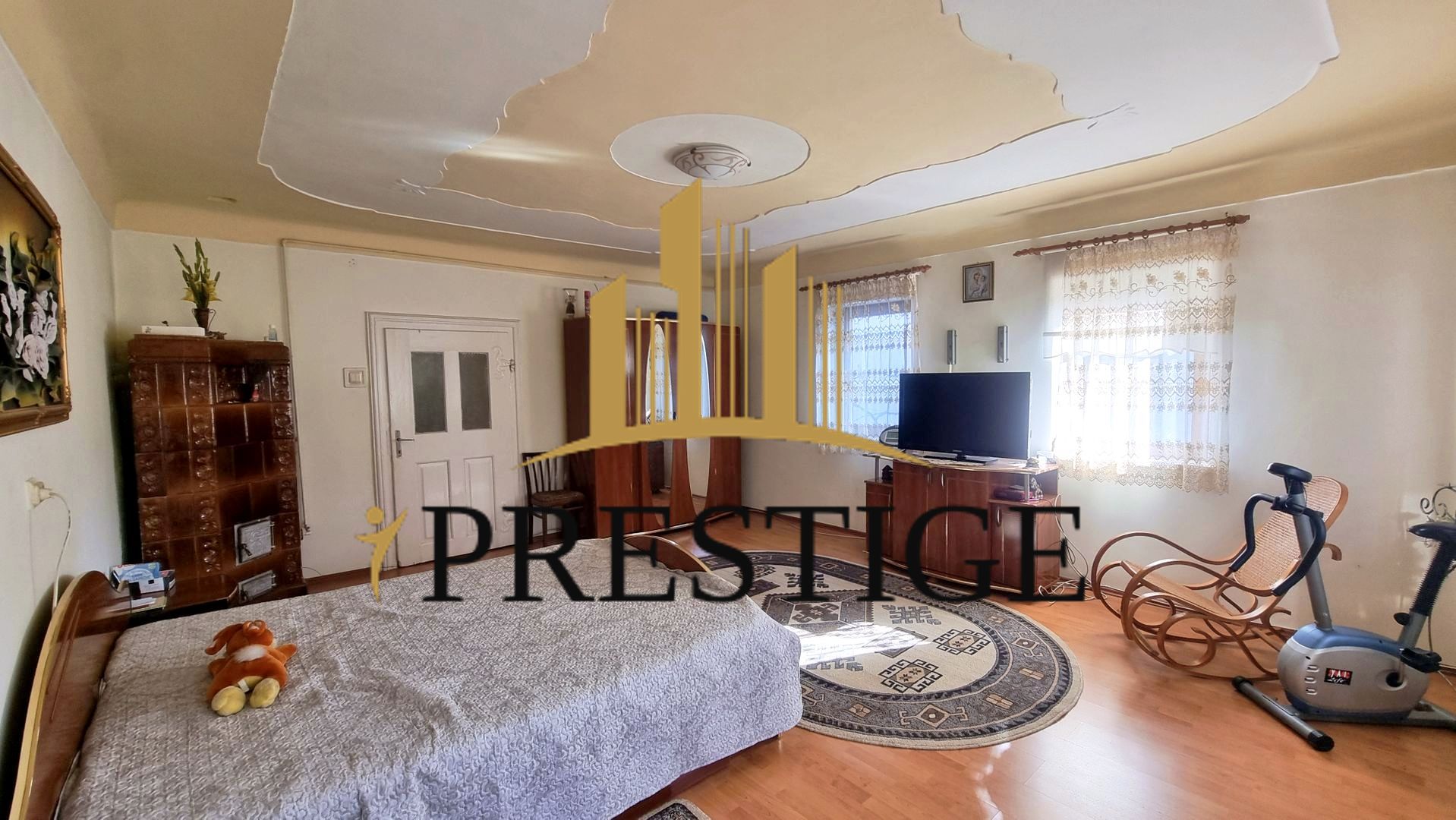 CASĂ DE VÂNZARE SIBIU TURNIȘOR, CURTE MARE, GARAJ, ACCES AUTO - Poză 3