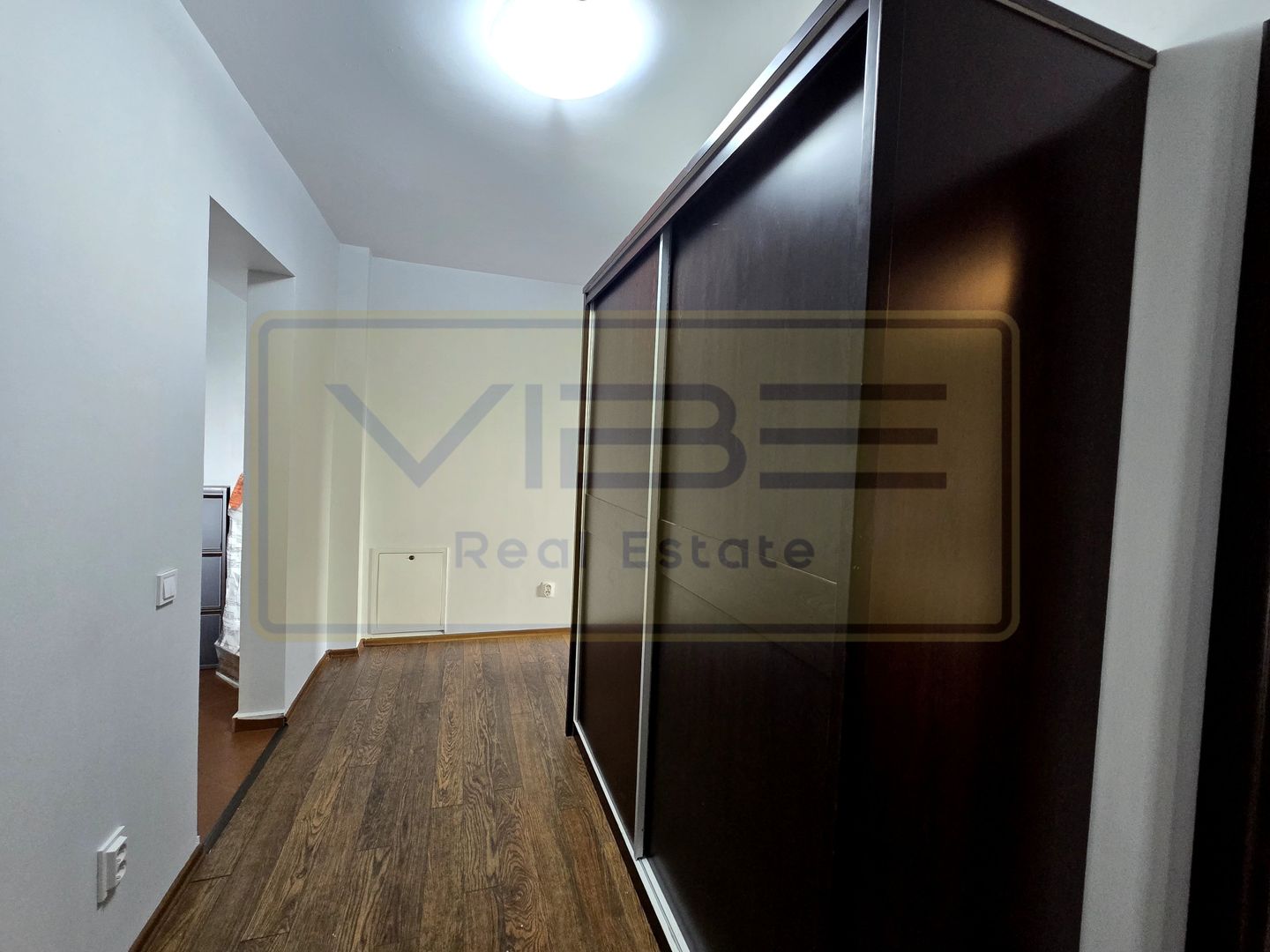 Central- Podu de Fier - 4 rooms -112mp -Panoramic View - Poză 6