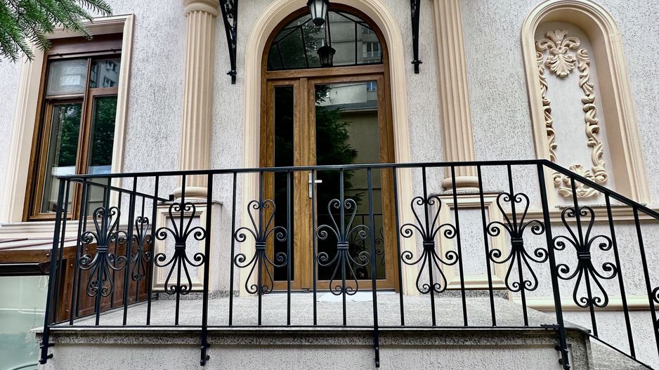 Casa de inchiriat, 3 camere, 3 bai, renovata, prima inchiriere. - Poză 3