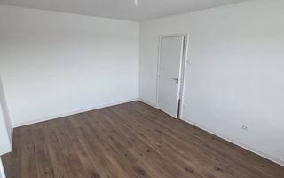 Apartament 2 camere confort 1, etaj 2 - renovat recent - str. Lunga - Poză 3