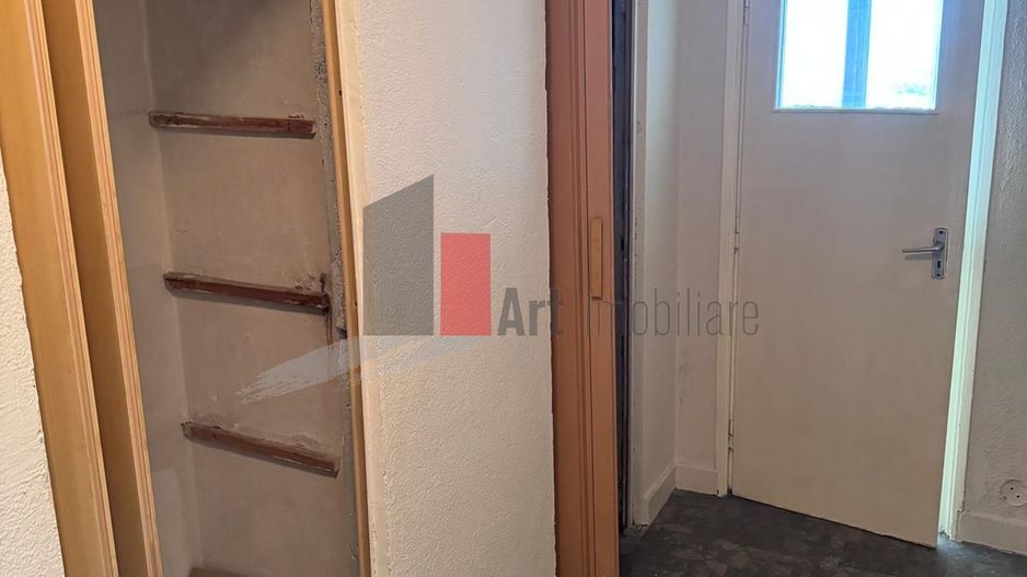 Vânzare apartament 3 camere Piața Progresu - Poză 5