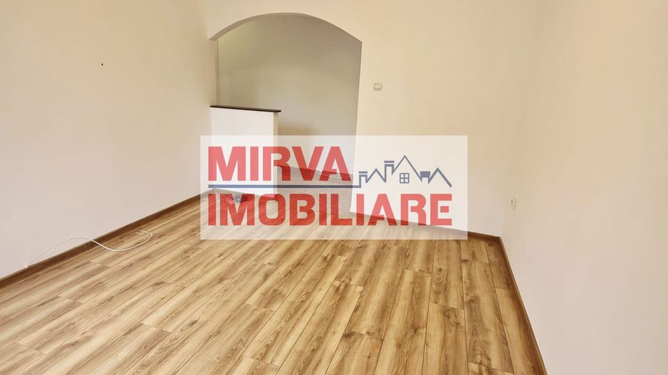 2 camere decomandat | 60 mp utili | Etaj 2 | Zona Sud | Boxă - Poză 4