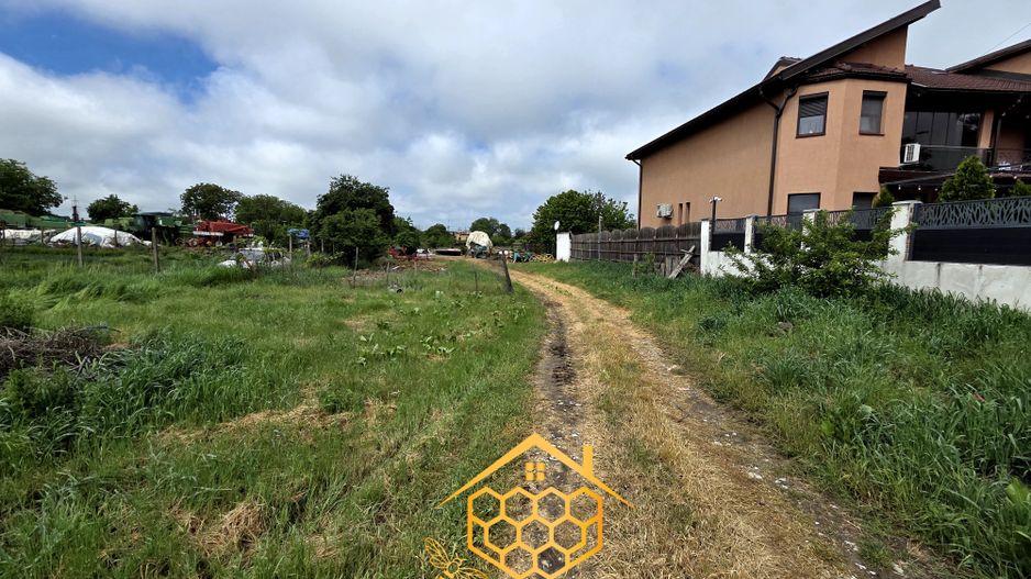 Teren intravilan in Dudovicesti , Simnicul de Jos - Poză 2