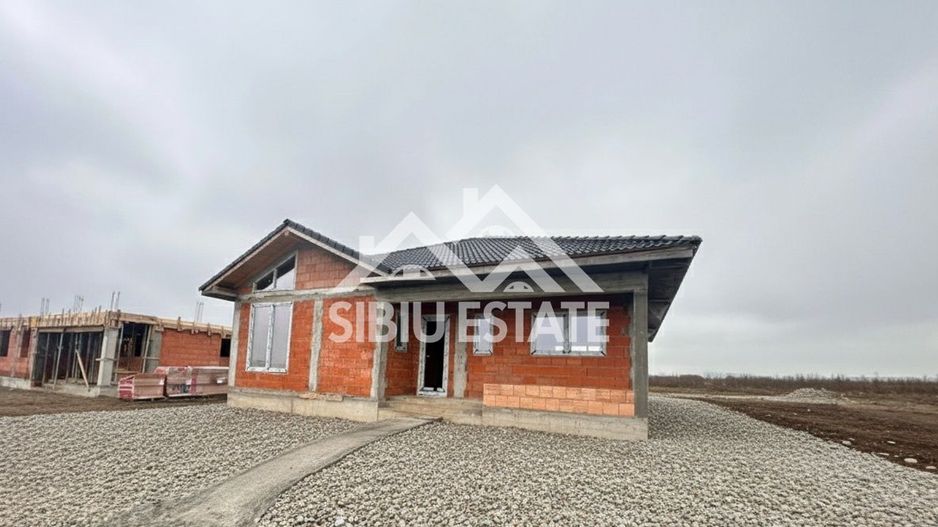 Casa individuala – oportunitate excelenta de achizitie la rosu - Poză 4