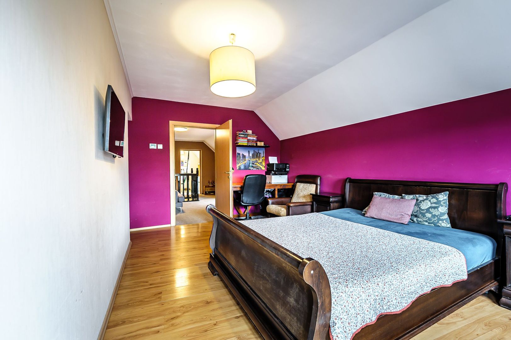 Pret redus Casă spațioasă cu teren generos în Gai Comision 0 - Poză 3