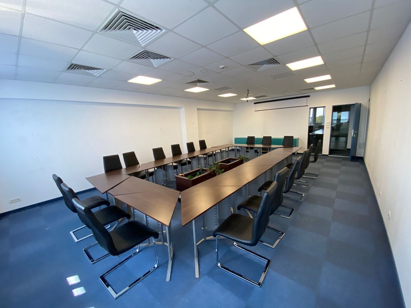 Spațiu de birouri de 300mp de închiriat în zona Centrala - Poză 2