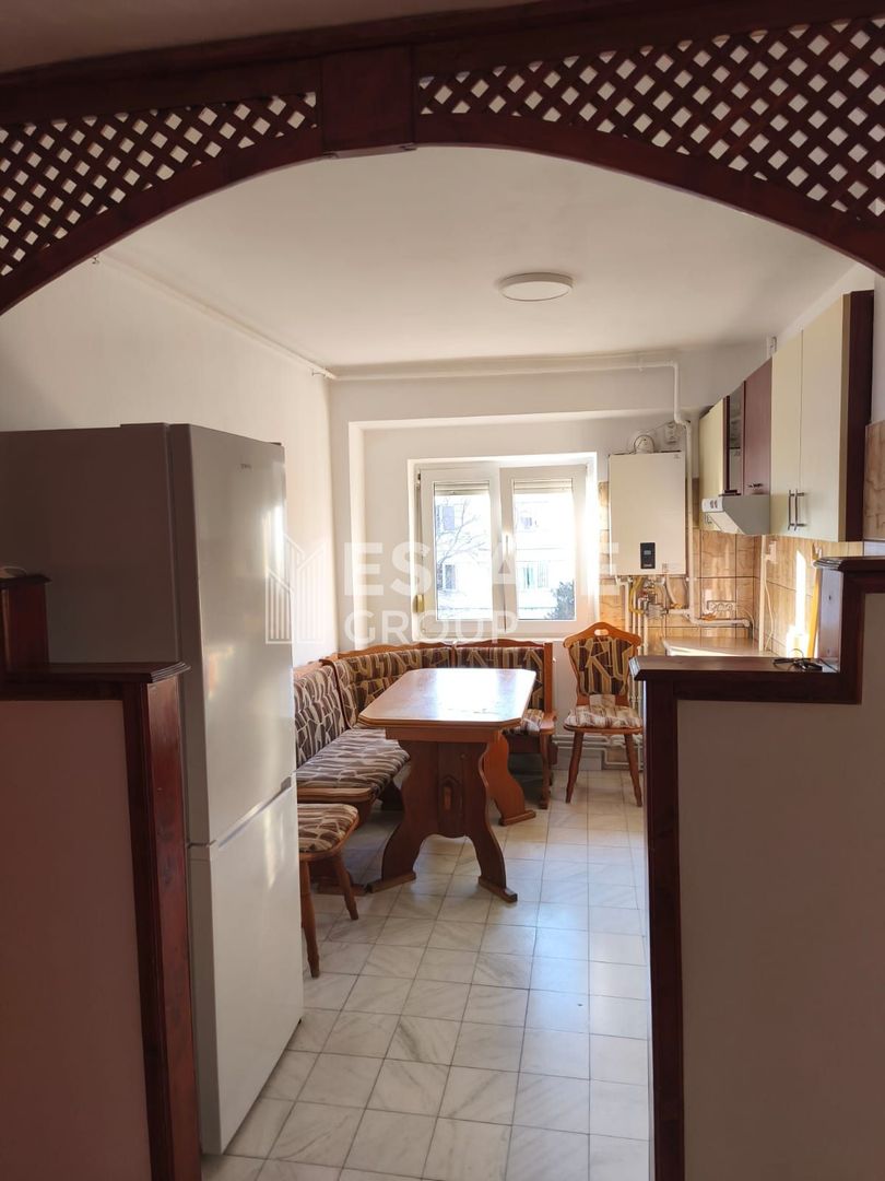 Apartament 2 camere, decomandat, Calea Martirilor1989 - Poză 3