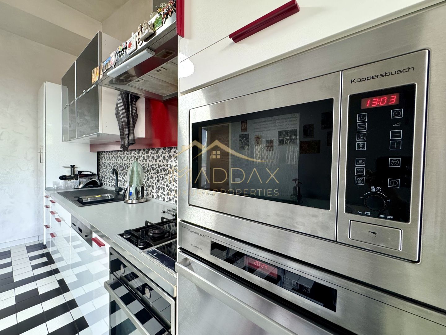 Vila cu 5 camere *344mp* + 800mp Teren // Zona Bucurestii Noi - Poză 15