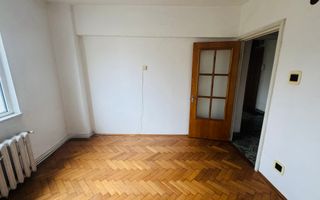 APARTAMENT 3 CAMERE ETAJ 3 CENTRU CAMPULUNG - Poză 3