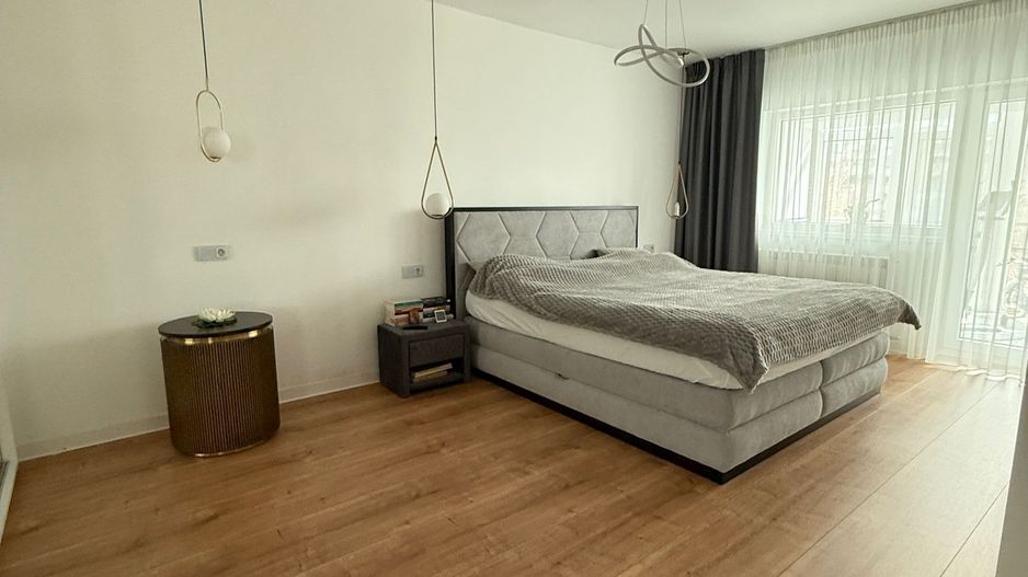 Vanzare Apartament 3 Camere Stradal Bulevardul Unirii - Poză 9